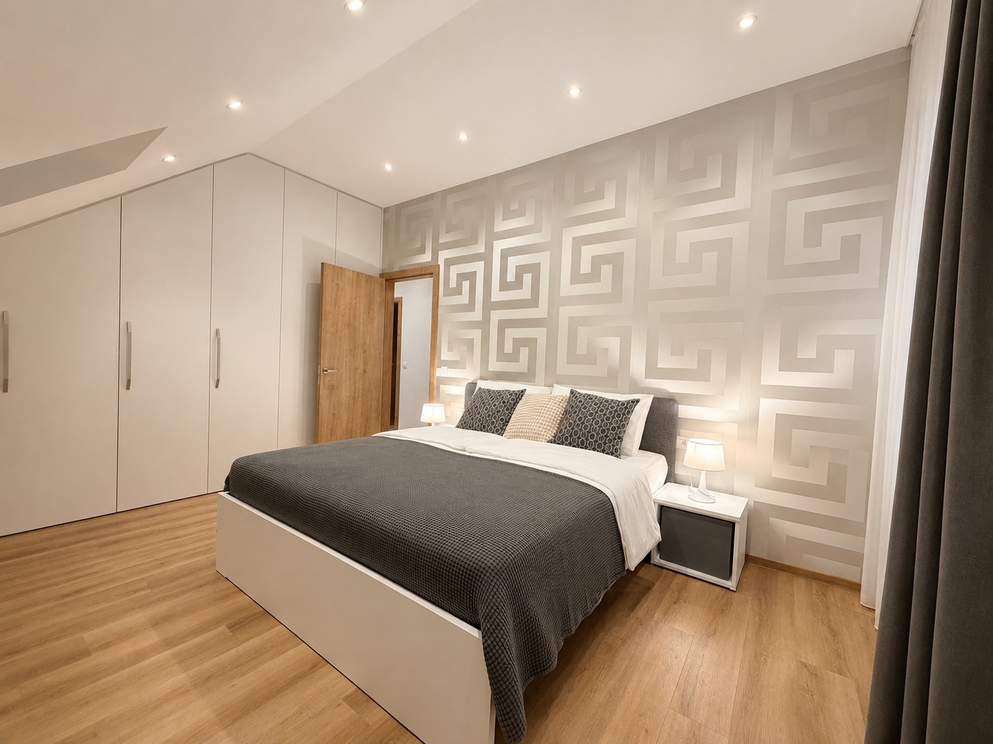 AP6: First bedroom, alternate view